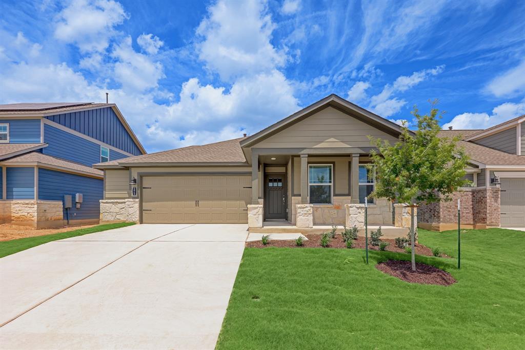 171 Mendoza in Kyle, TX - Building Photo