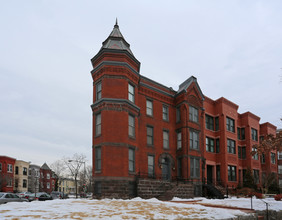 Cavendish Condominiums in Washington, DC - Building Photo - Building Photo