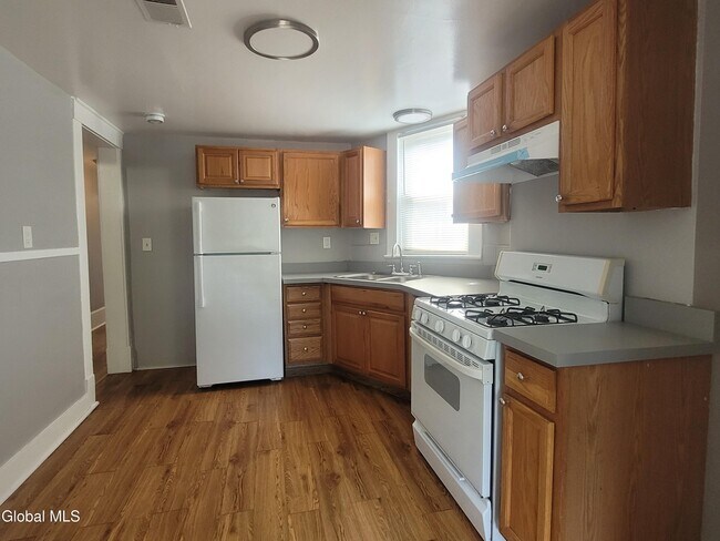 151 4th St in Troy, NY - Building Photo - Building Photo