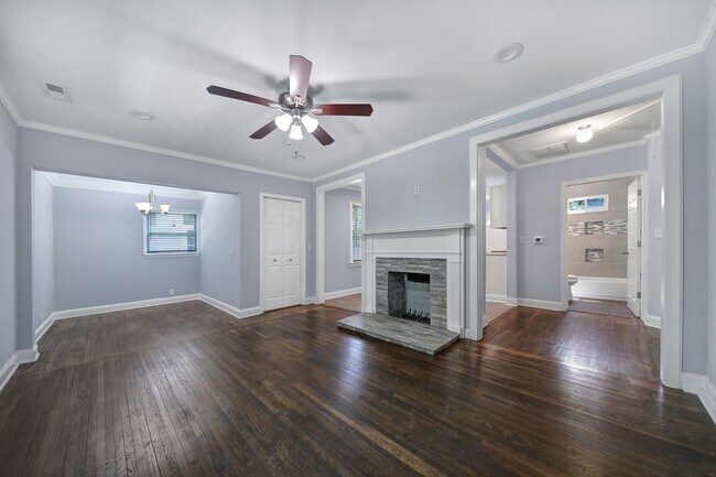 1031 Spruce St in Charlotte, NC - Building Photo - Building Photo