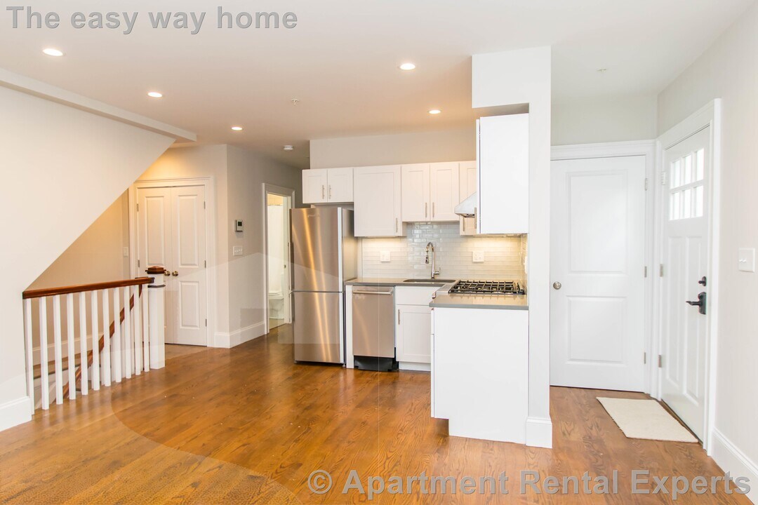 126 Columbia St in Cambridge, MA - Building Photo