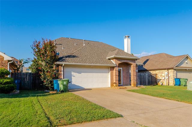 1213 Denise Ct in Lewisville, TX - Building Photo