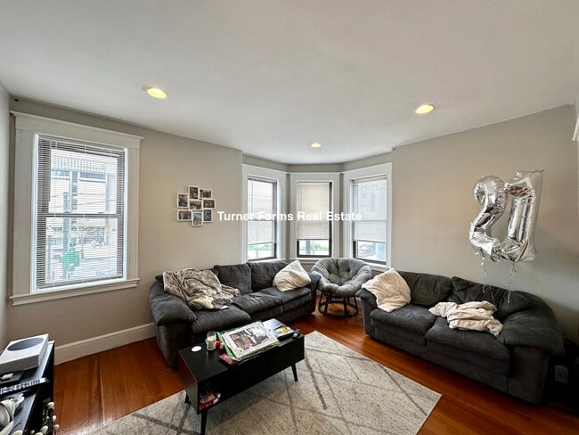 146 Smith St, Unit 1