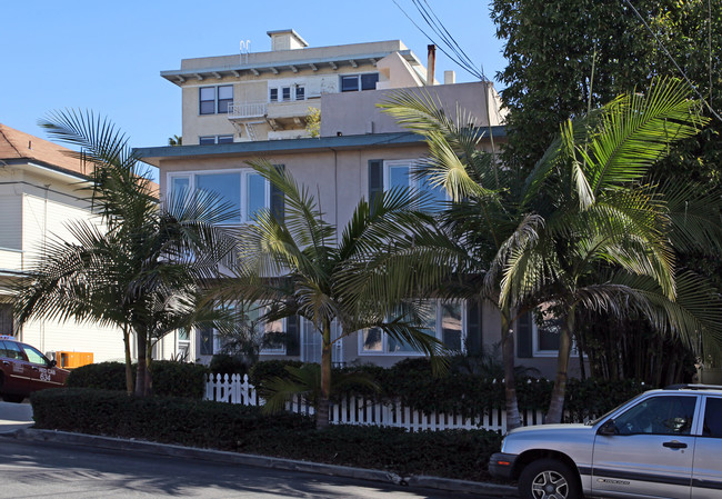 1951 Front St in San Diego, CA - Building Photo - Building Photo