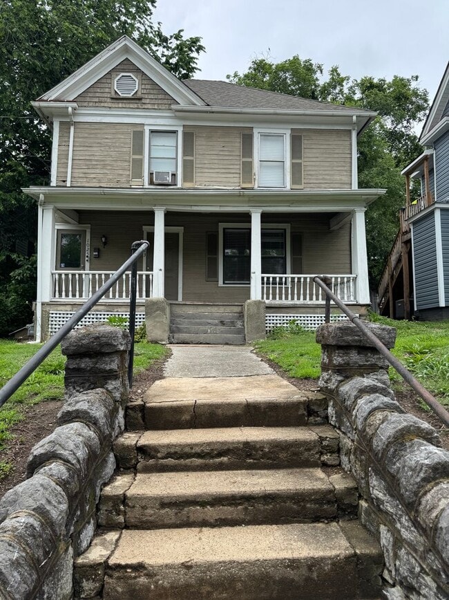 property at 1025 Ferdinand Ave SW