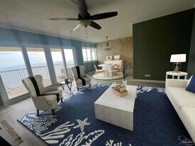 825 Bayshore Dr, Unit 800 in Pensacola, FL - Building Photo