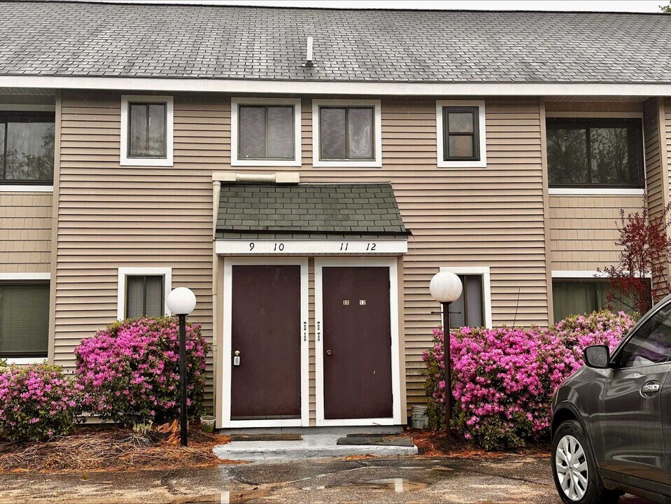 12 Vista View Ln in Bartlett, NH - Building Photo