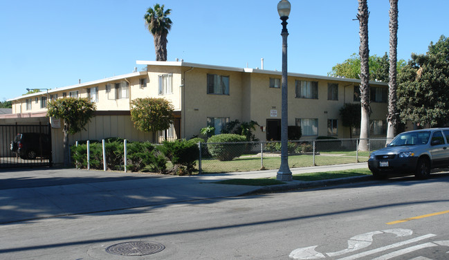 Northwest Manor II in Pasadena, CA - Foto de edificio - Building Photo