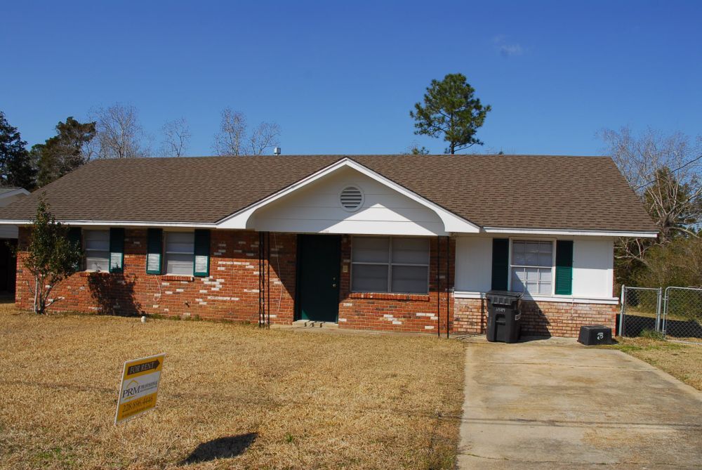 11589 Harris Dr in Gulfport, MS - Building Photo