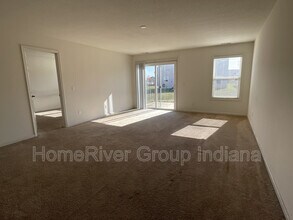 11120 La Fortuna Way in Roanoke, IN - Building Photo - Building Photo