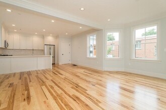 25 Evergreen St in Boston, MA - Building Photo - Building Photo