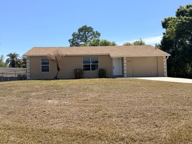 1224 Hamilton Ave in Lehigh Acres, FL - Building Photo - Building Photo
