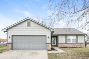 7825 Jaclyn Dr in Indianapolis, IN - Building Photo