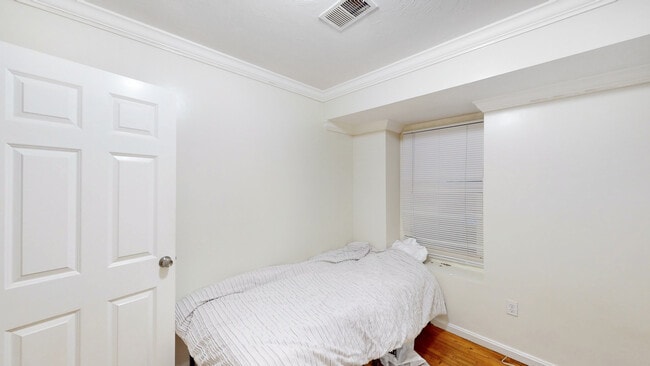 712 Shawmut Ave, Unit 1 1R in Boston, MA - Building Photo - Building Photo