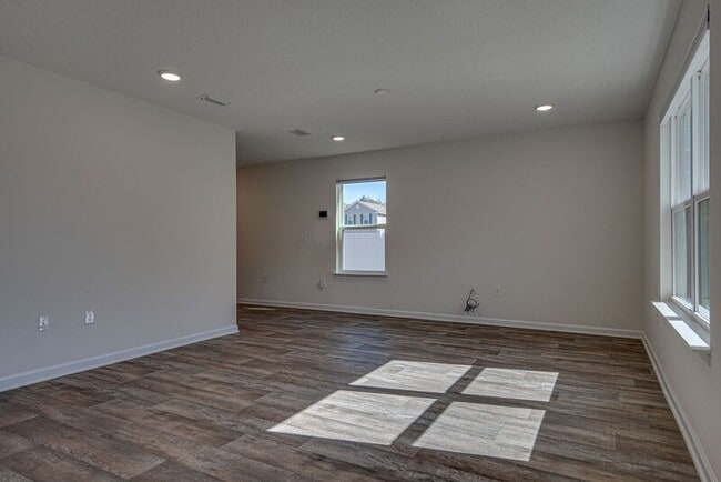 6473 Flora Court in Milton, FL - Building Photo - Building Photo