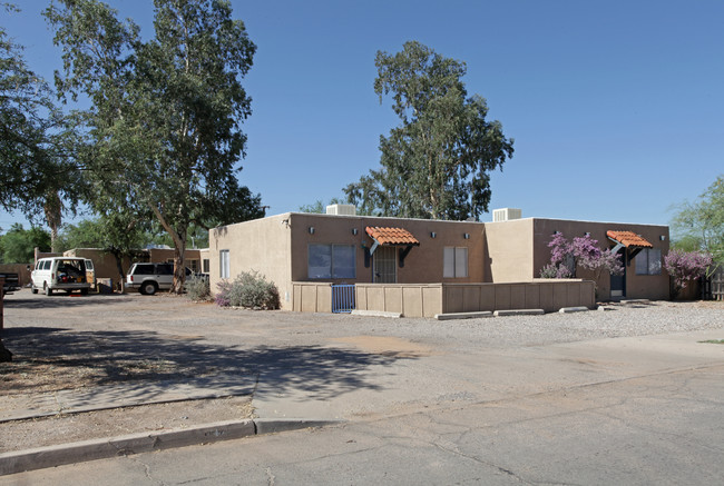 4562-4574 E Lester St in Tucson, AZ - Building Photo - Building Photo