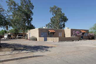 Lester Townhomes in Tucson, AZ - Building Photo - Building Photo