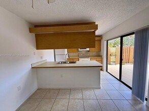 602 Green Springs Pl in West Palm Beach, FL - Building Photo - Building Photo