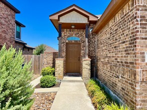 704-708 Creekside Cir in New Braunfels, TX - Building Photo - Building Photo