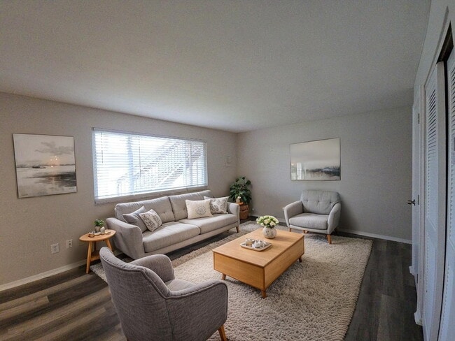 1015 E Pearl St in Miamisburg, OH - Foto de edificio - Building Photo