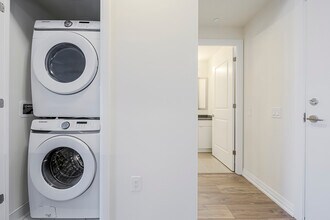 50-750 Thomas Riley Rd in Toronto, ON - Building Photo - Building Photo