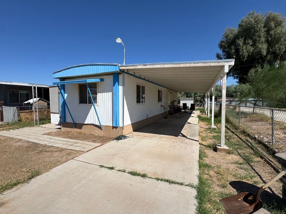 1934 Castleberry Ln in Bullhead City, AZ - Building Photo