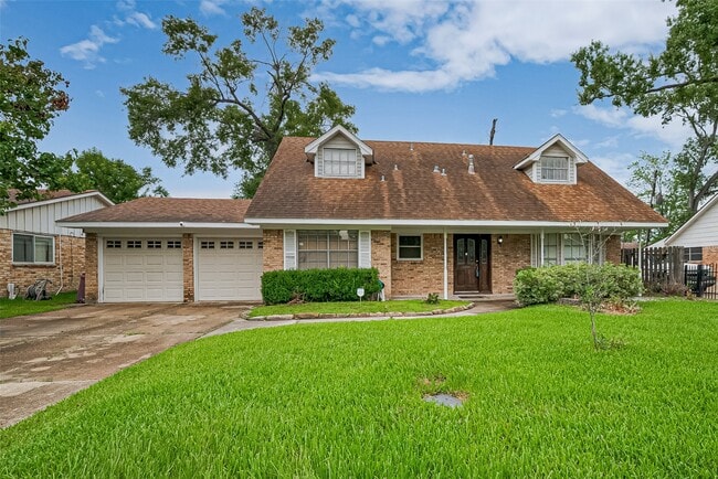 property at 13351 Oak Leaf Ln