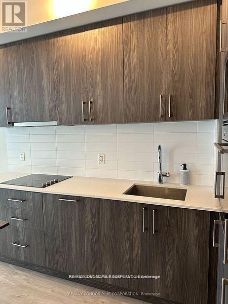 576 Front St W in Toronto, ON - Building Photo - Building Photo