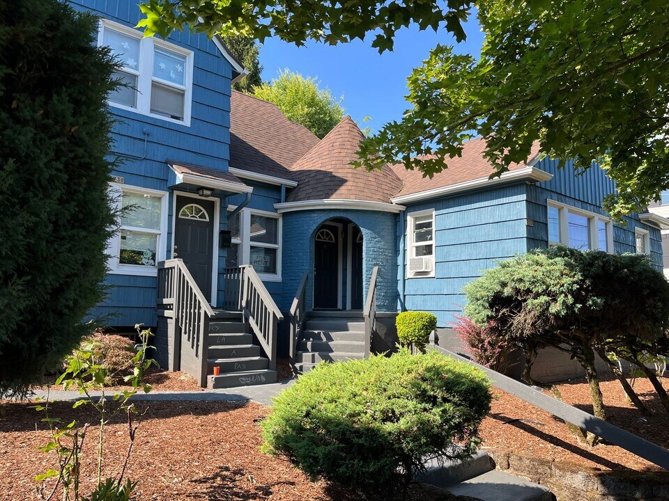1724 NE Killingsworth St in Portland, OR - Building Photo