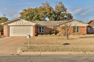 2608 78th St in Lubbock, TX - Building Photo