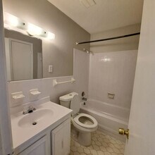 3387 Barbwood Dr in Memphis, TN - Building Photo - Building Photo