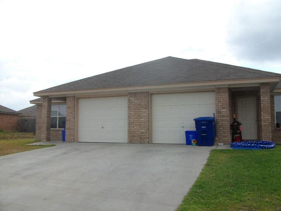 509 Primrose Dr, Unit B in Copperas Cove, TX - Foto de edificio