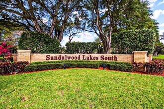 133 Heritage Way in West Palm Beach, FL - Building Photo - Building Photo