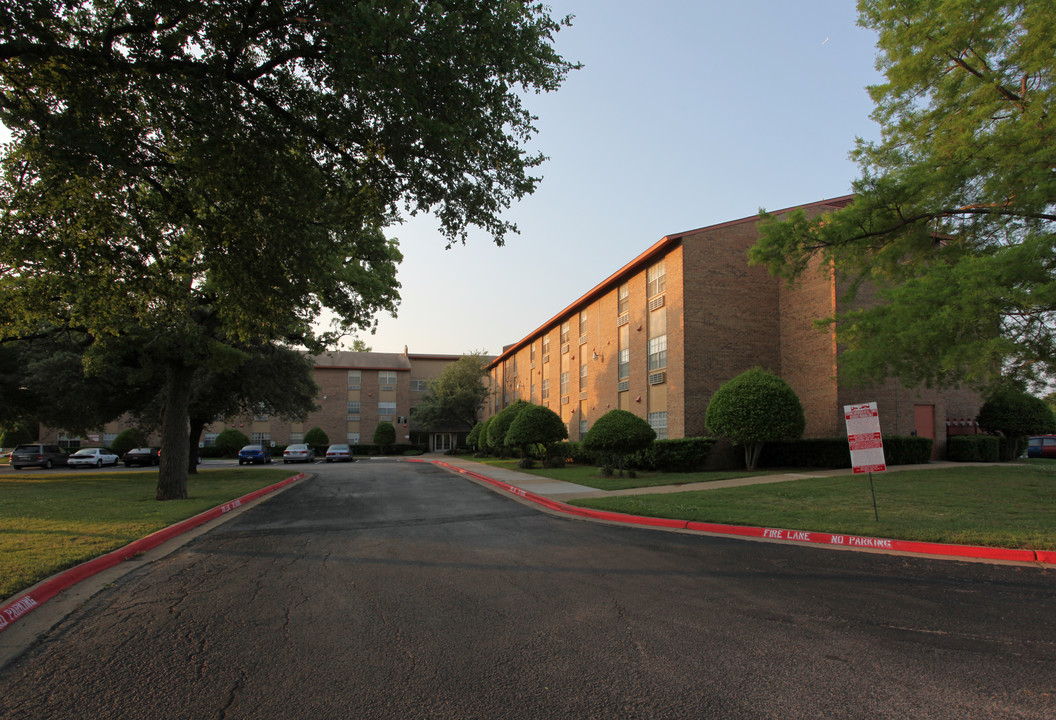 Park Grove Village in Irving, TX - Building Photo