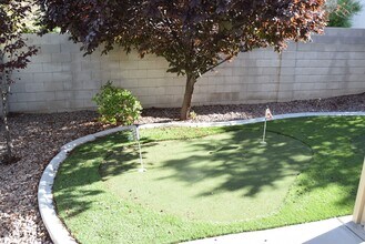 8765 Country Pines Ave in Las Vegas, NV - Building Photo - Building Photo