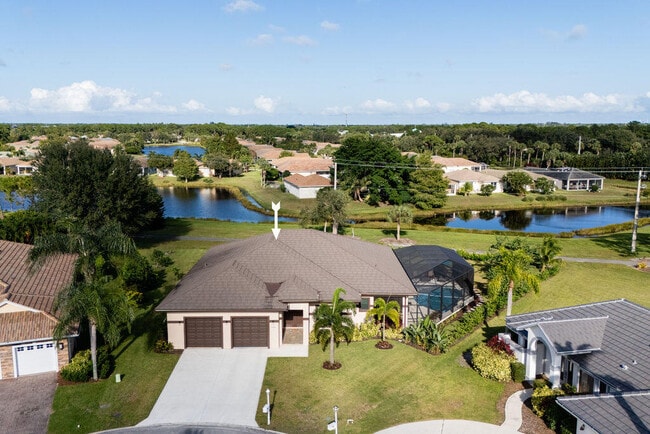 1155 SW Bent Pine Cove in Port St. Lucie, FL - Building Photo - Building Photo