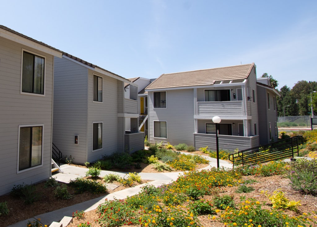 Highland Orchard Apartments in Placentia, CA