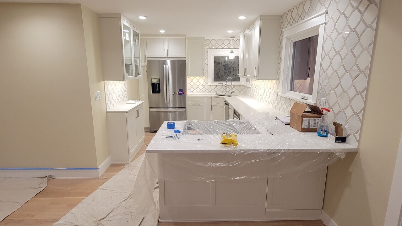 1928 35th Ave W in Seattle, WA - Building Photo