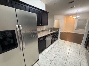 4990 Key Lime Dr in Jacksonville, FL - Building Photo - Building Photo