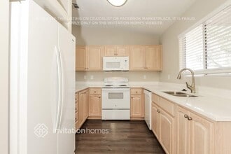 2602 E Helena Dr in Phoenix, AZ - Building Photo - Building Photo