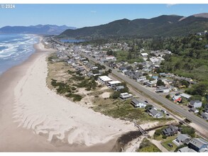 506 US-101 in Rockaway Beach, OR - Building Photo - Building Photo