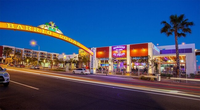 2284 Kearney Ave in San Diego, CA - Building Photo - Building Photo