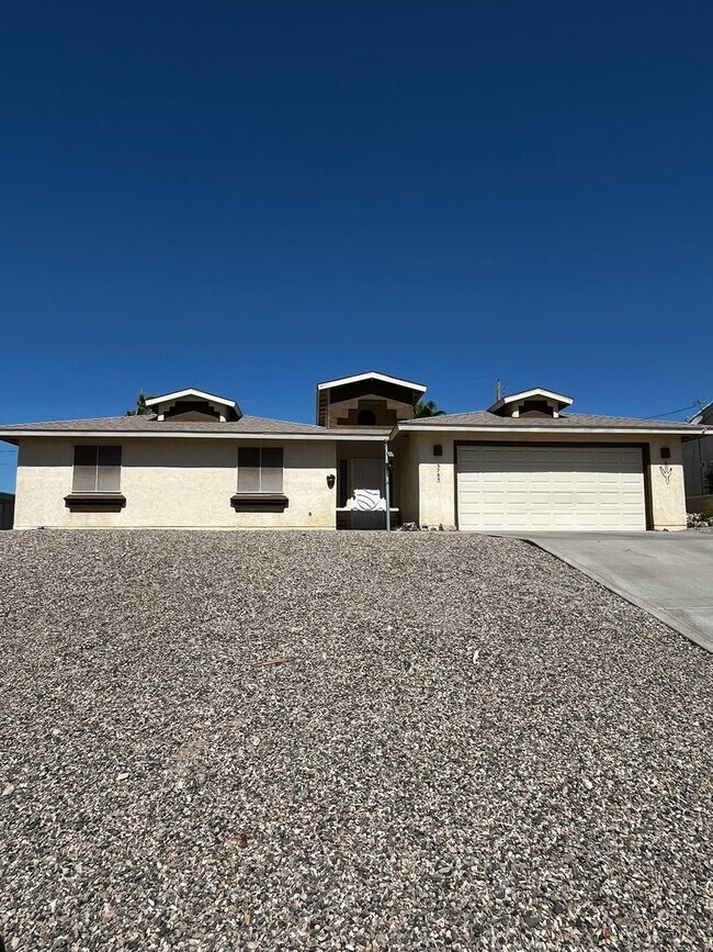 property at 3785 Beachview Dr
