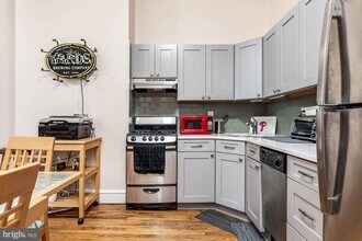 415 Fairmount Ave in Philadelphia, PA - Building Photo - Building Photo