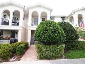 1649 Napoli Dr W in Sarasota, FL - Building Photo