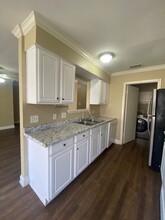 1406 Meadows Dr in Round Rock, TX - Building Photo - Building Photo