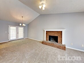 5530 Marbut Forest Way in Lithonia, GA - Foto de edificio - Building Photo