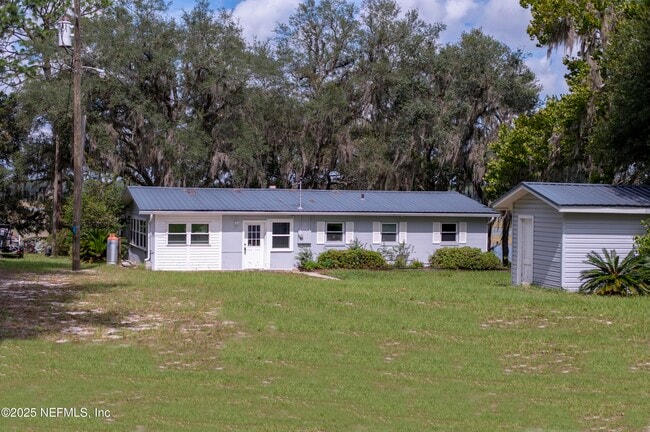 5557 Co Rd 352 in Keystone Heights, FL - Building Photo - Building Photo