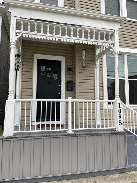 1085 E Long St in Columbus, OH - Foto de edificio