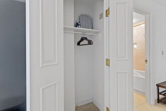 810 Pacific Ave in Atlantic City, NJ - Foto de edificio - Building Photo